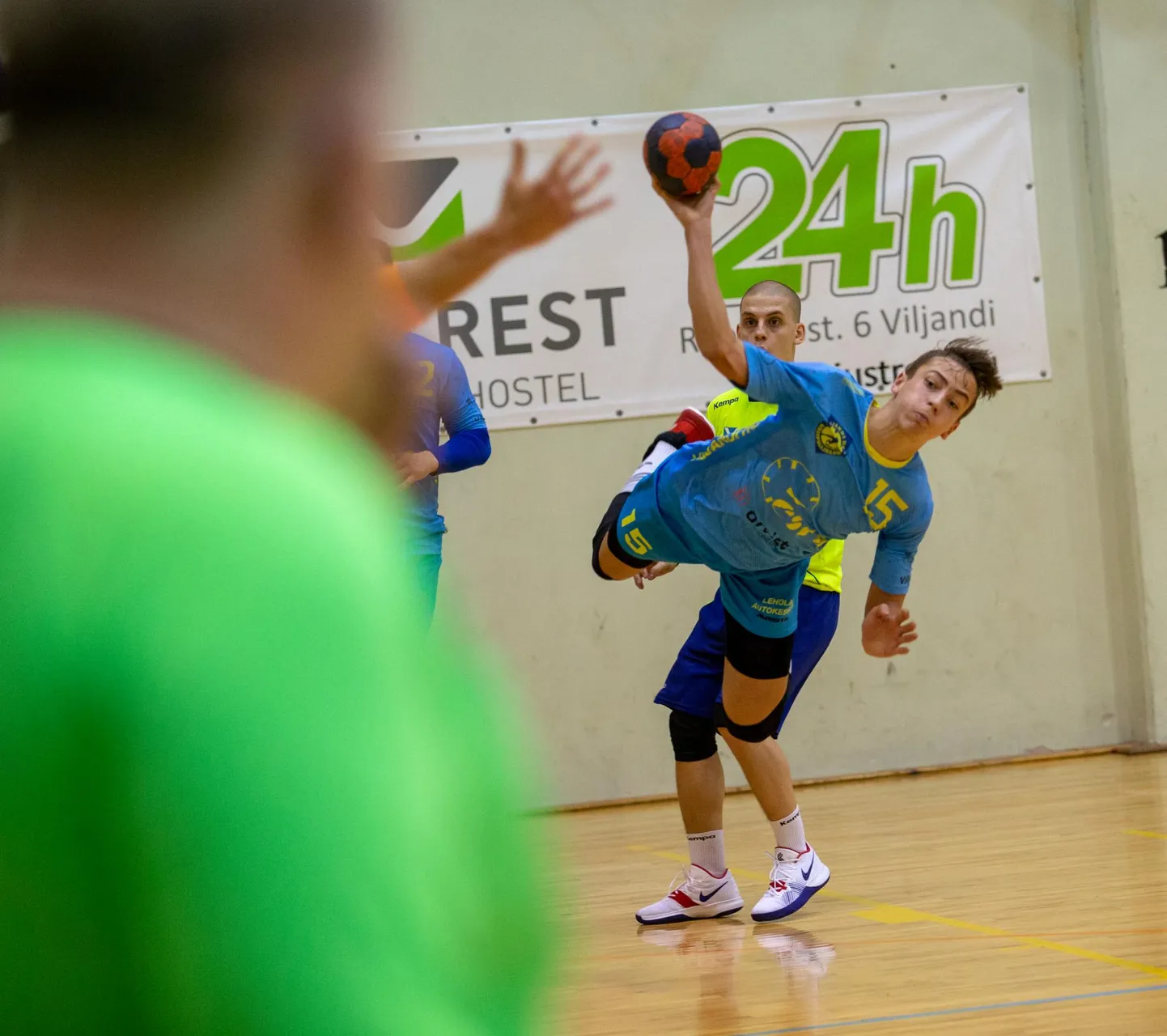 Mihkel Lõpp kannab hoolt nii Viljandi Spordikooli kui Viljandi HC meeskonna resultaadi eest. Laupäeval oli ta kuuel korral täpne spordikooli esinduse ridades.