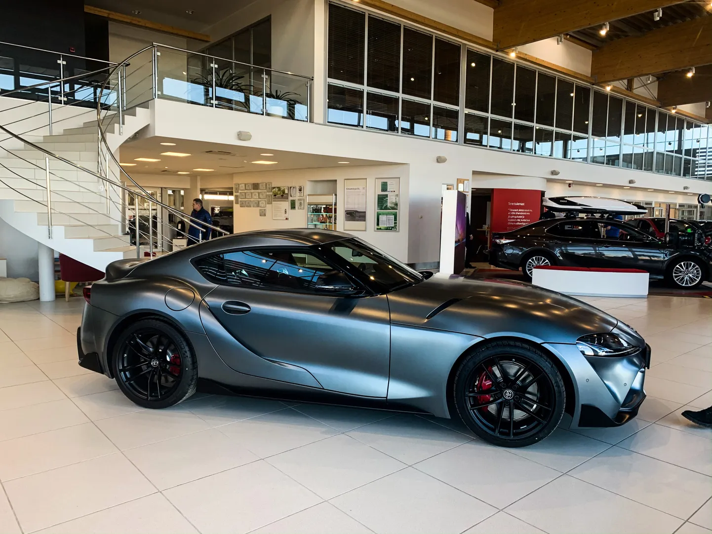 Tartus anti kollektsionäärile üle haruldane Toyota Supra.