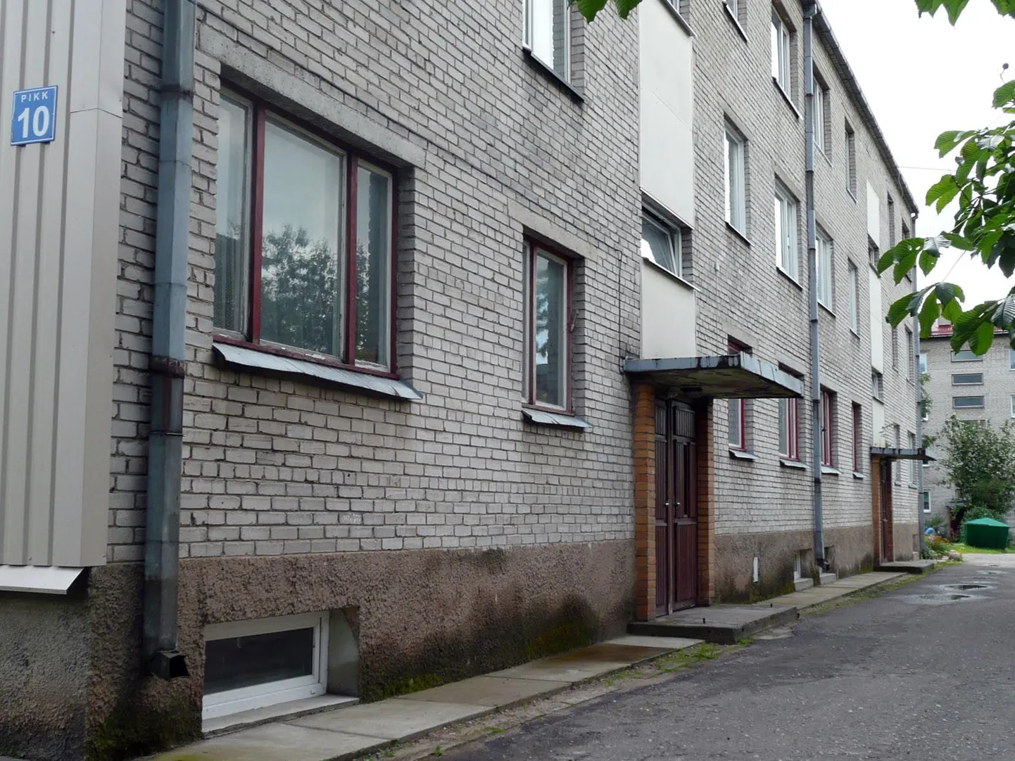 Korteriühistud saavad taotleda parkimisala suurendamist.