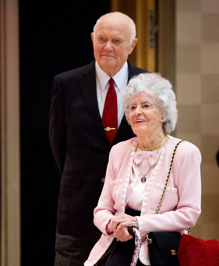 Eksastronaudist senaator John Glenn ja ta naine Annie Glenn 2012