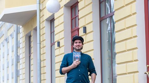 Justin Petrone esitleb Viljandi folgil oma uut raamatut