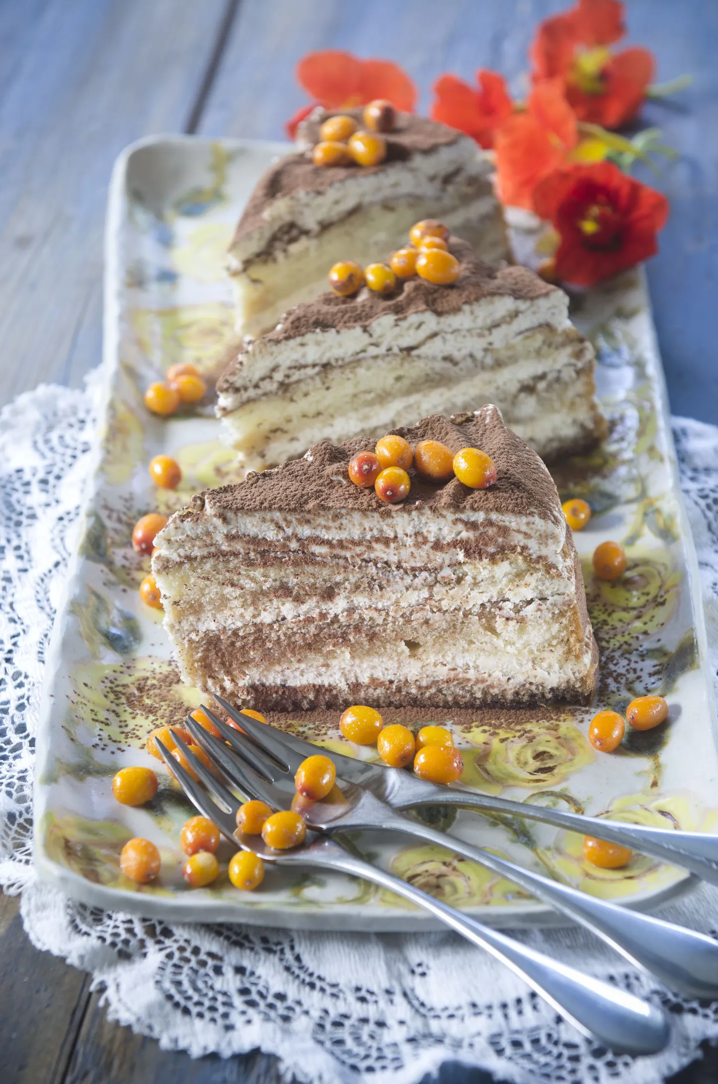 Eestimeelne kama-tiramisu.