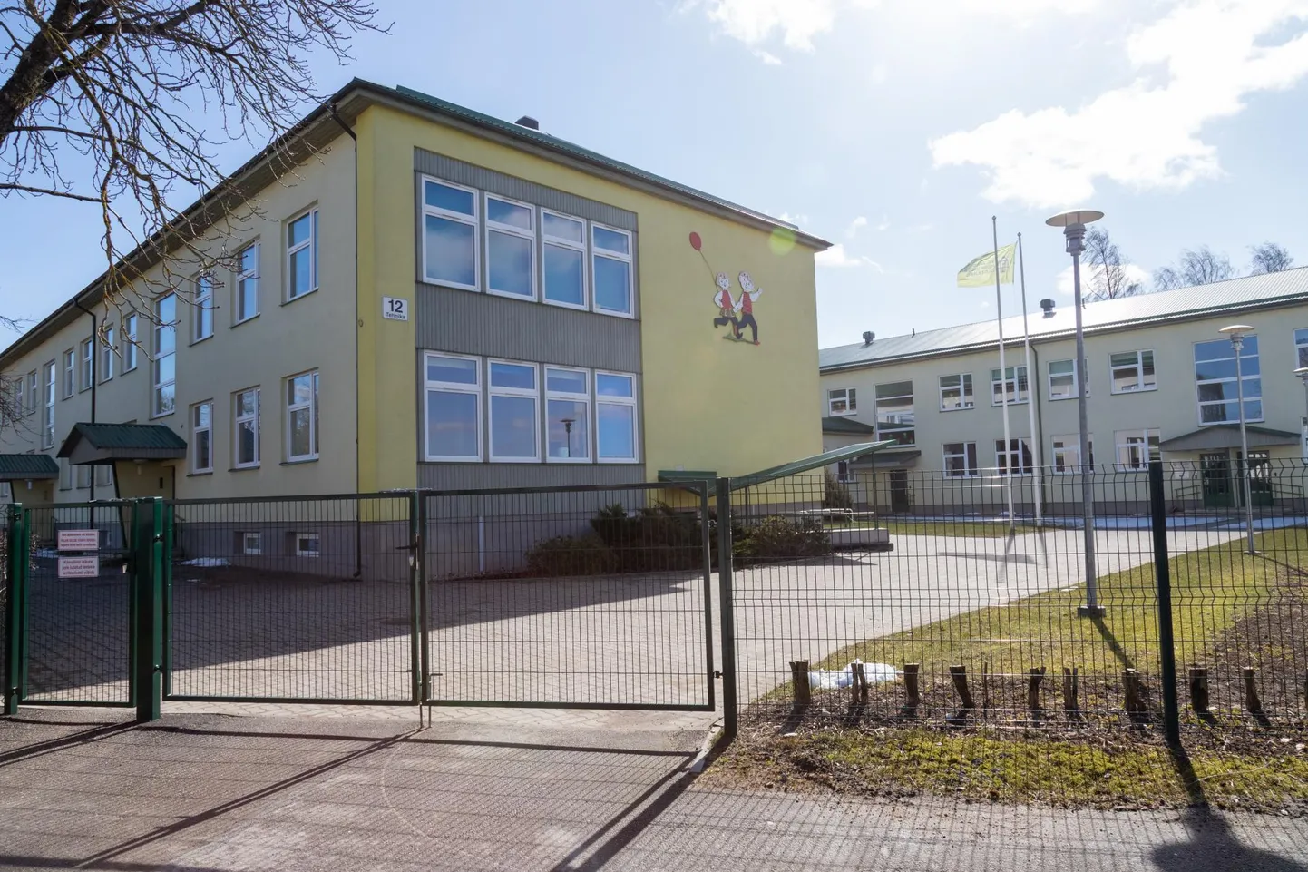 Midrimaa lasteaias ei saanud lapsed arugi, et neist paarisaja meetri kaugusel katsetati ülelinnalist hoiatussüsteemi.