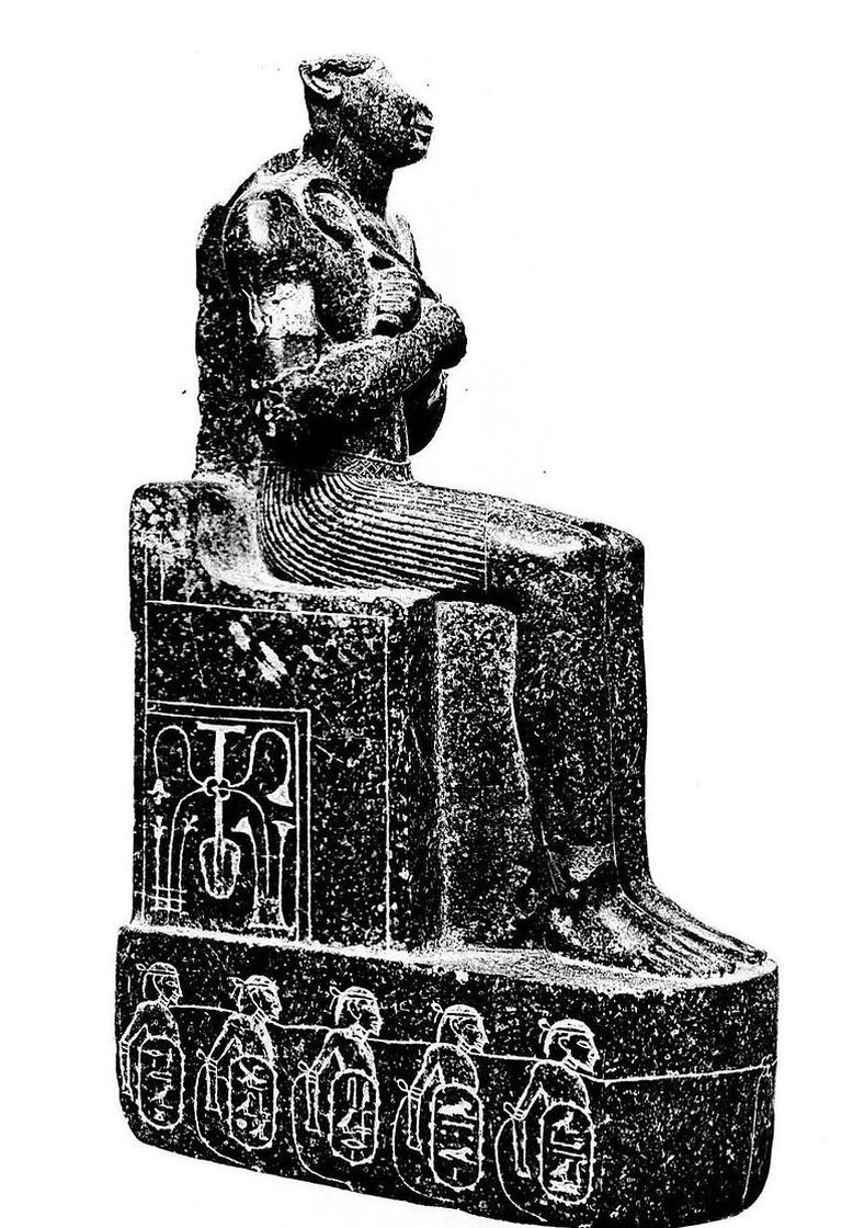 Vaarao Psusennes II kuju / wikipedia.org