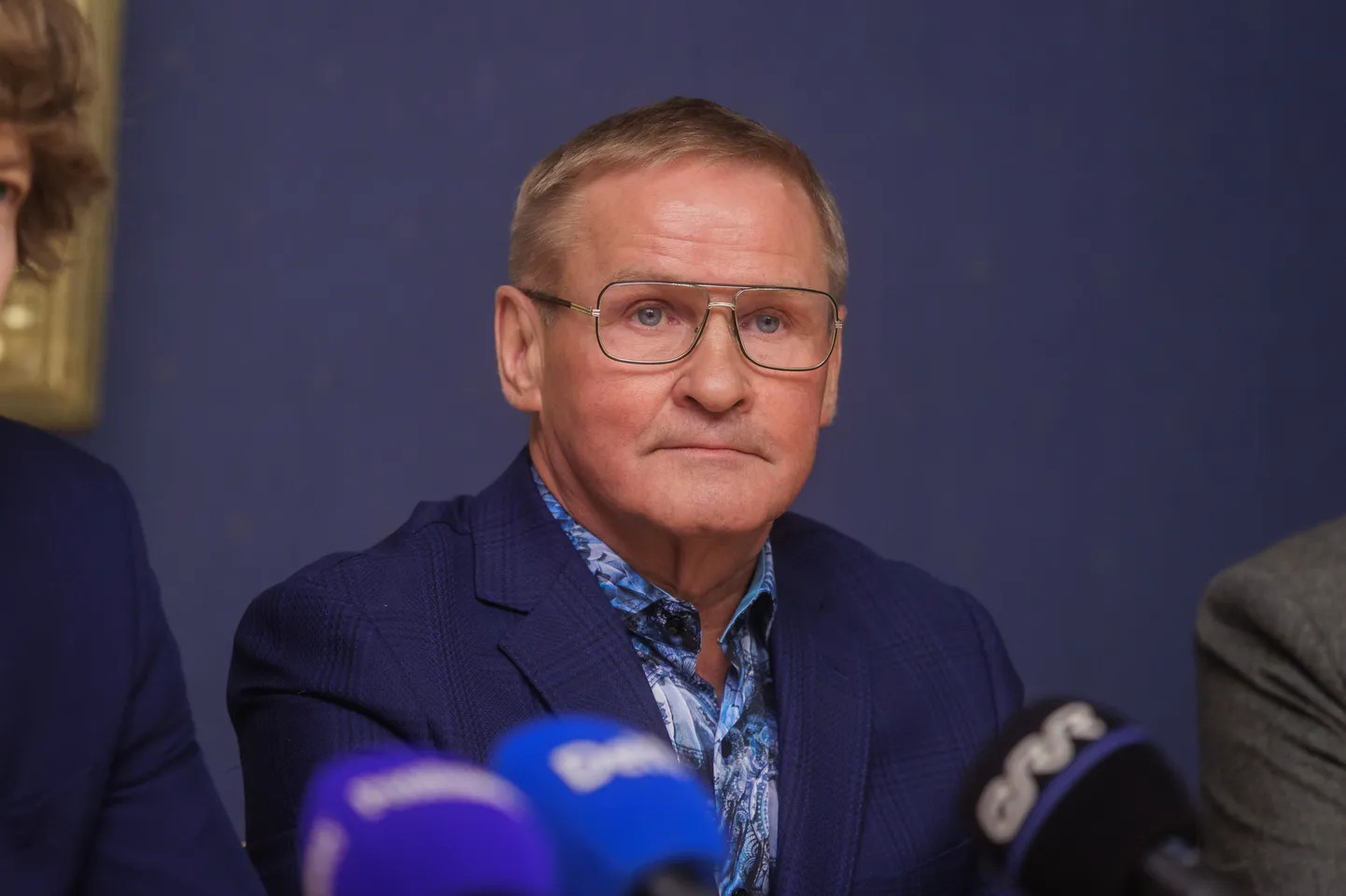 Küsimusele, kelle nimel ja millisel õiguslikul alusel pöördus ta riigikohtu poole ametiabi saamiseks, Jaak Aab ei vastanud.