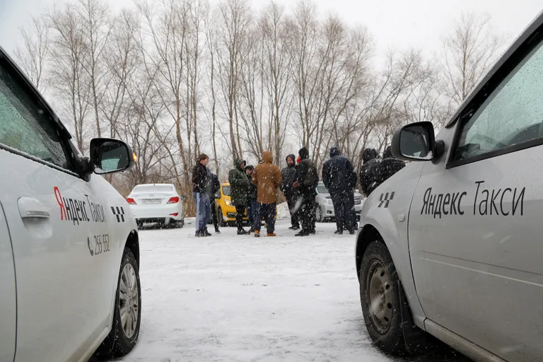 Водители Yandex Taxi протестуют против низких тарифов. Белгород, РФ. Anton Vergun/TASS