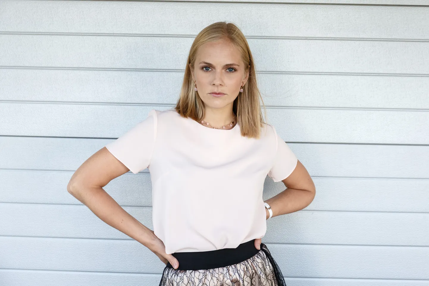 «Pilvede all» on täis lahkuminekuid ja saladusi