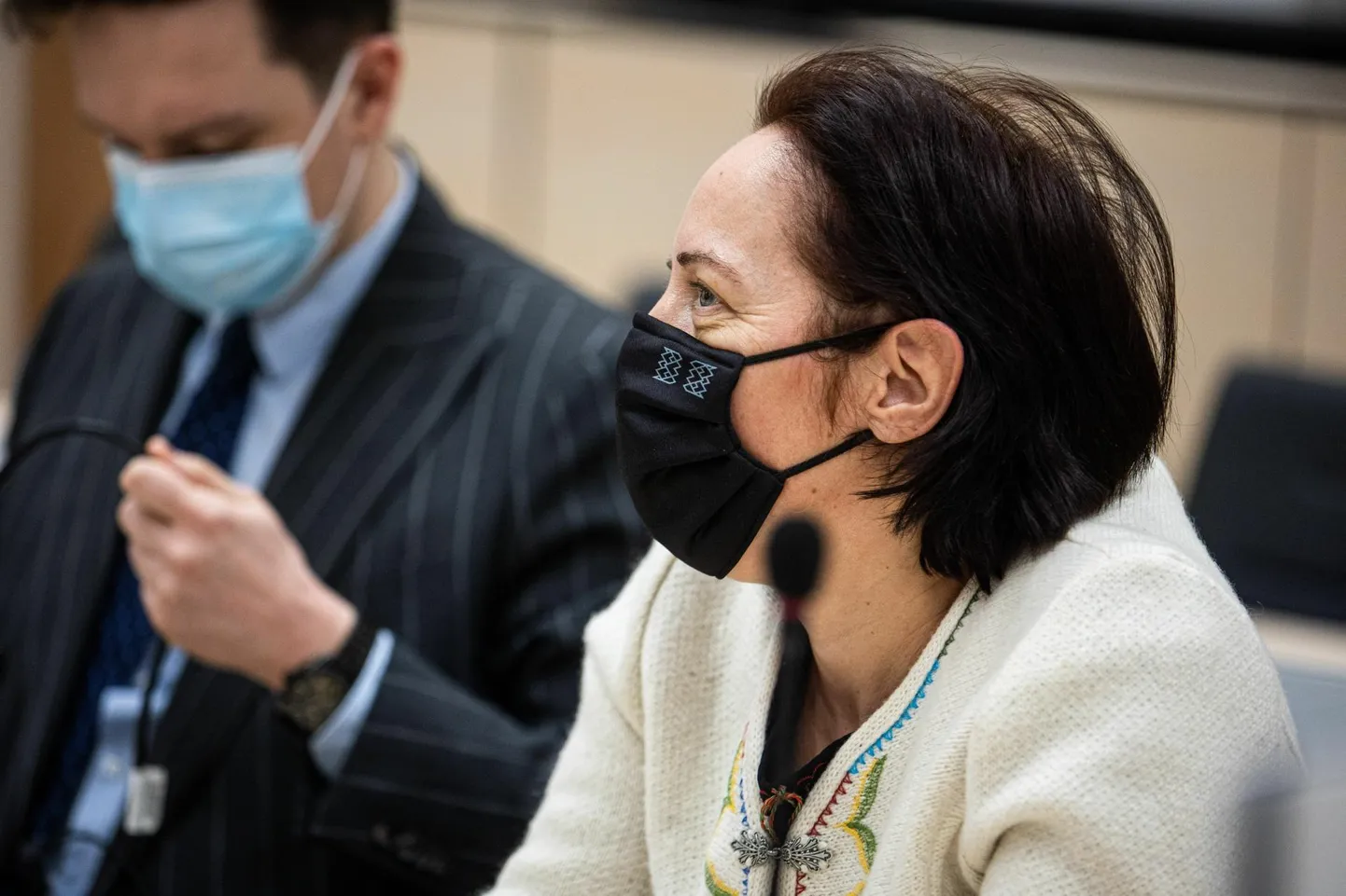 Mailis Repsi endine autojuht Urmas Koovit rääkis Harju maakohtus avameelselt, kuidas ta ministri lapsi sõidutas ja tema suvilasse kanistritega bensiini vedas.