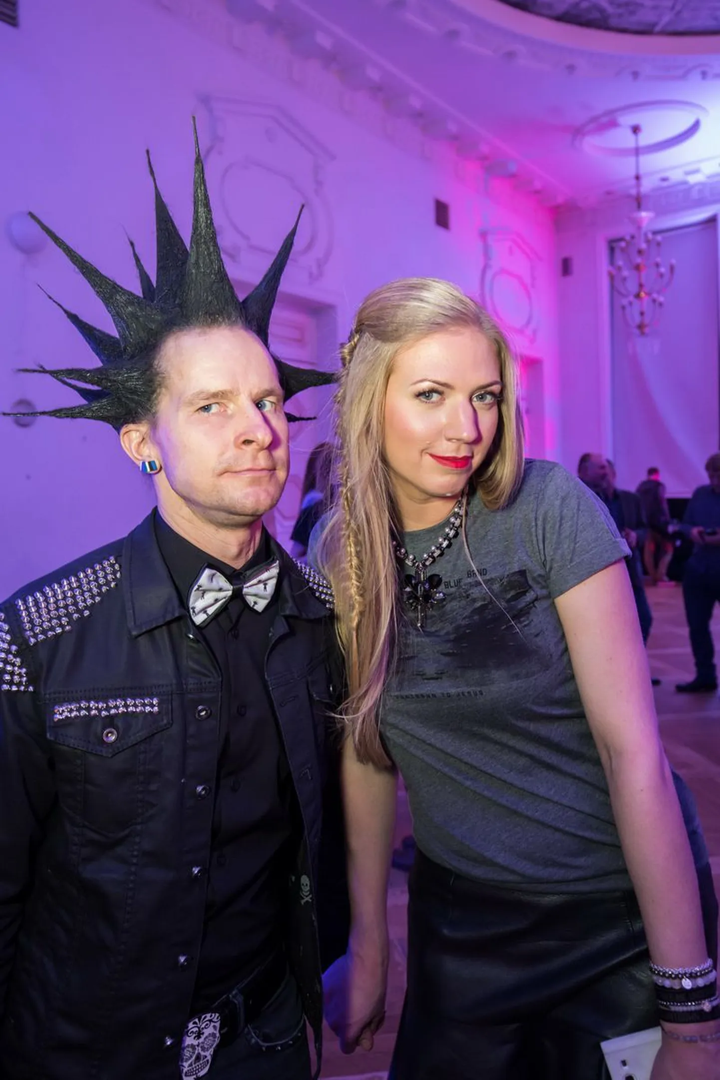 Super Hot Cosmos Blues Band - plaadiesitlus NO 99`s.
Marek sadam ja Sandra Sersant
