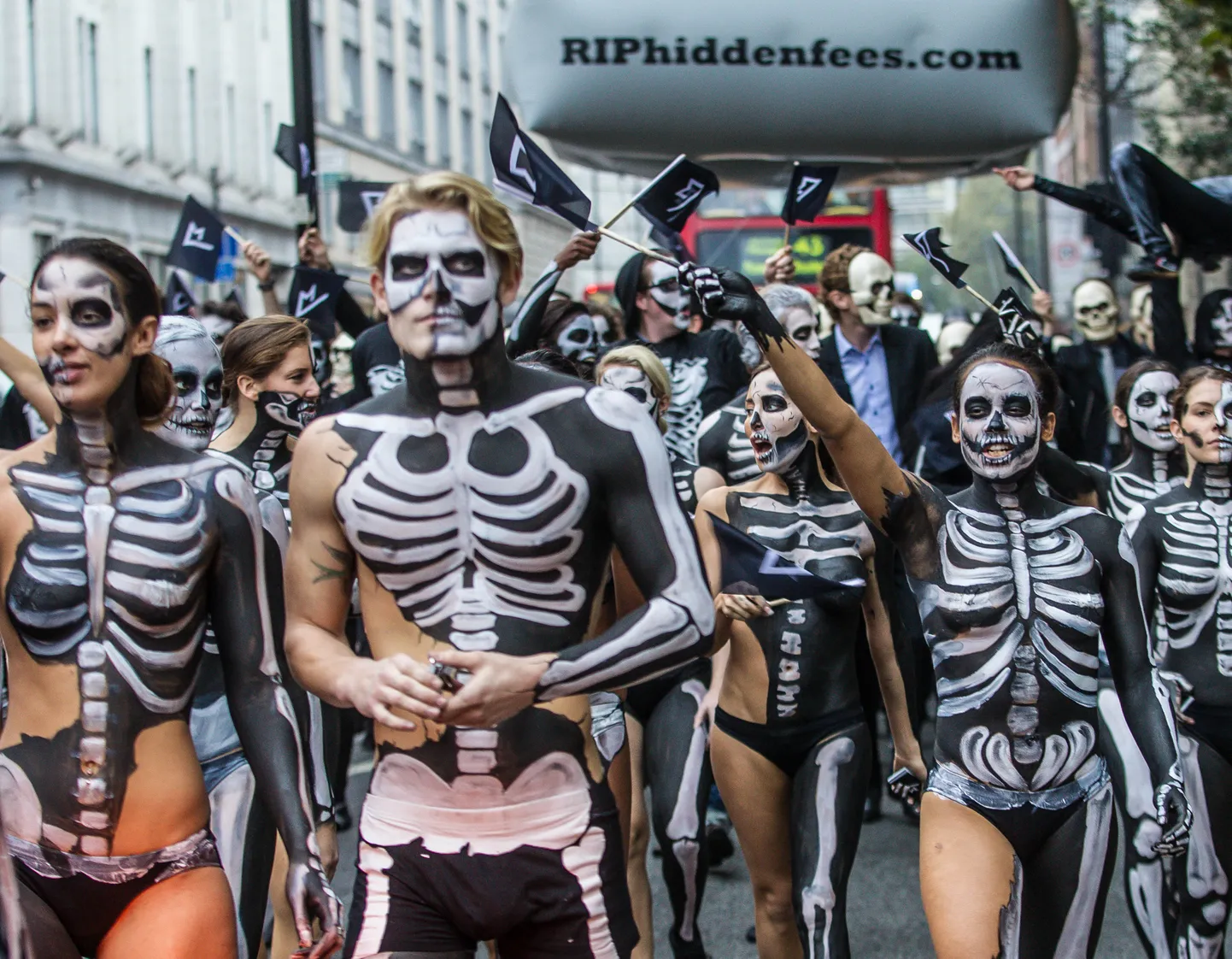 Taavet Hinrikuse kaasasutatud ettevõtte TransferWise'i (Praegu Wise) Halloweeni paraad Londoni kesklinnas.
