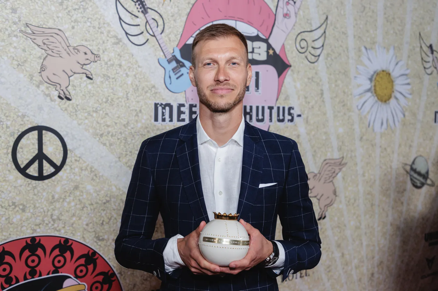 Kroonika Meelelahutusauhinnad. Ragnar Klavan.