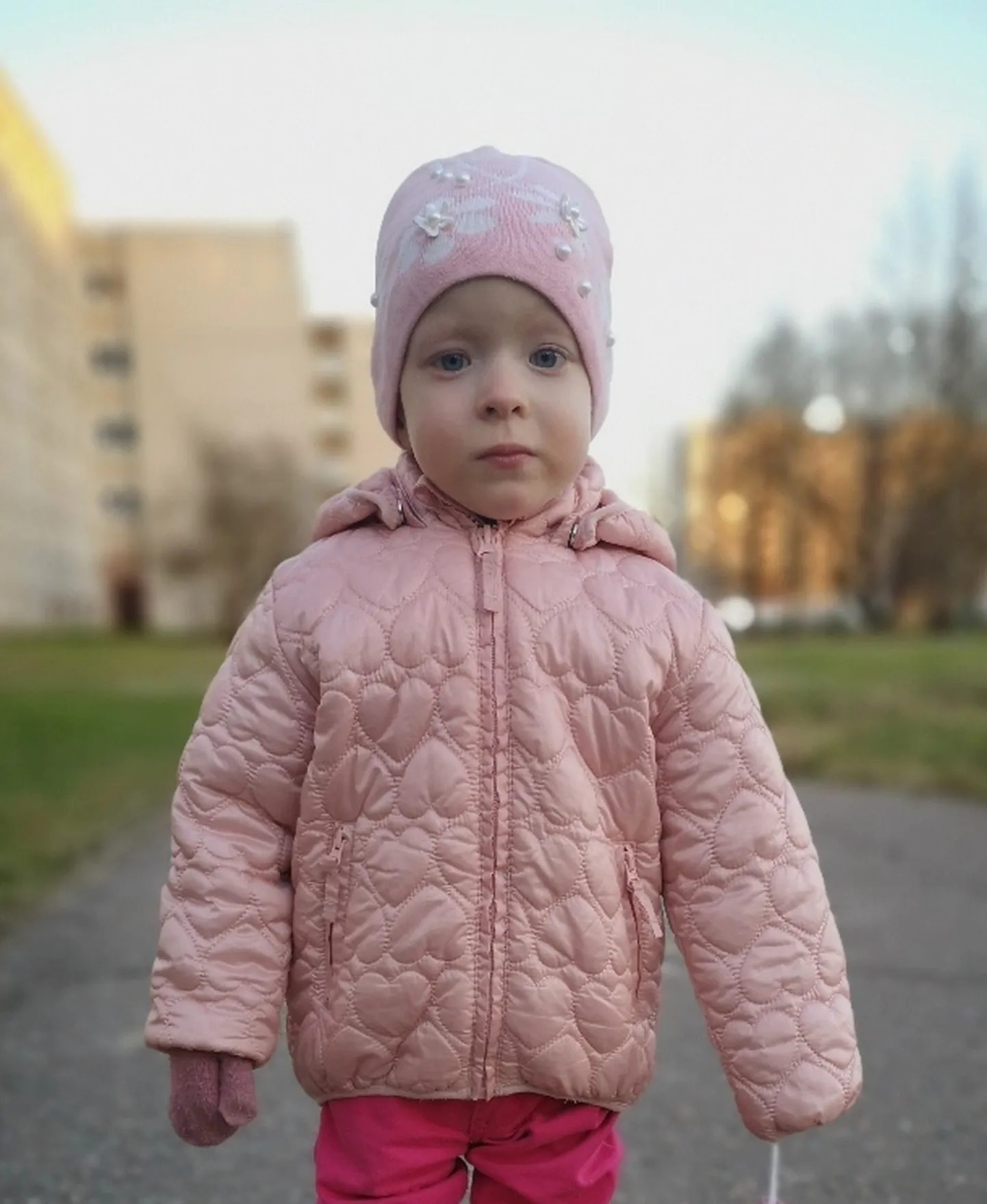 Marta Adel vajab käeproteesi saamiseks kaasmaalaste abi.