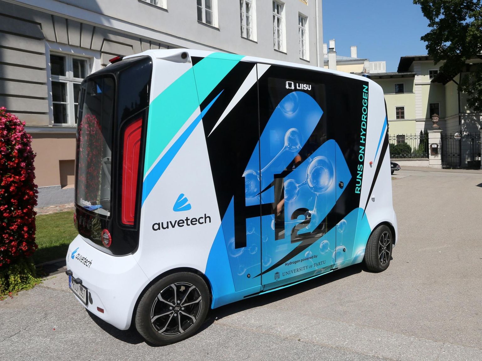 Eesti ettevõtte Auve Tech ja Tartu Ülikooli teadlaste koostöös loodud autonoomne vesinikusõiduk.