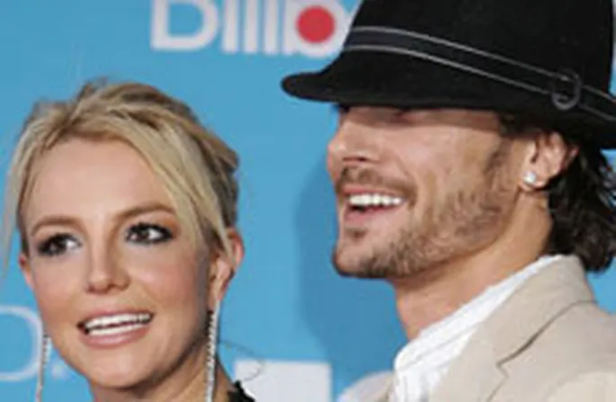 Бритни мен Кевин секс