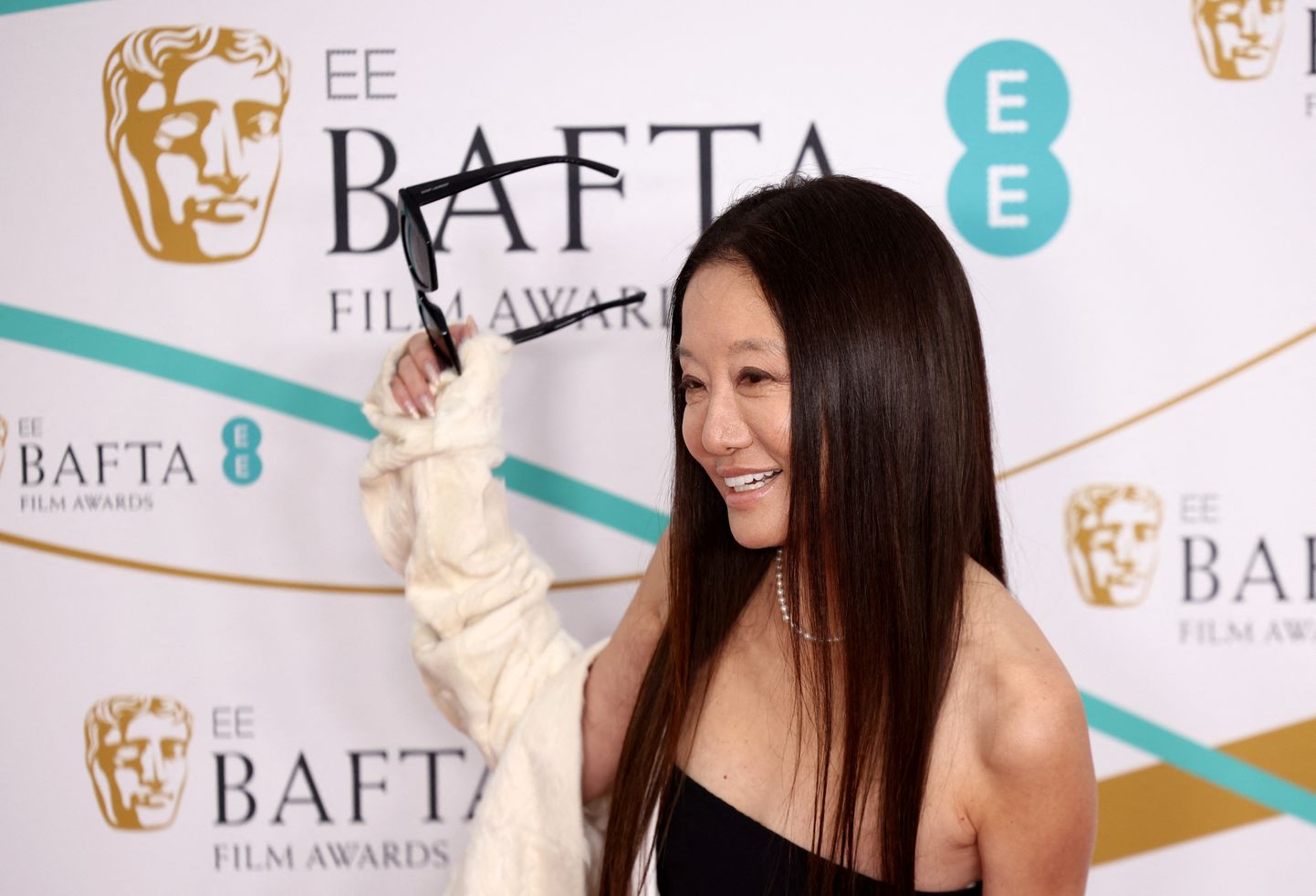 Vera Wang 2023. aasta Briti Filmi- ja Telekunstiakadeemia (BAFTA) filmiauhindade jagamisel