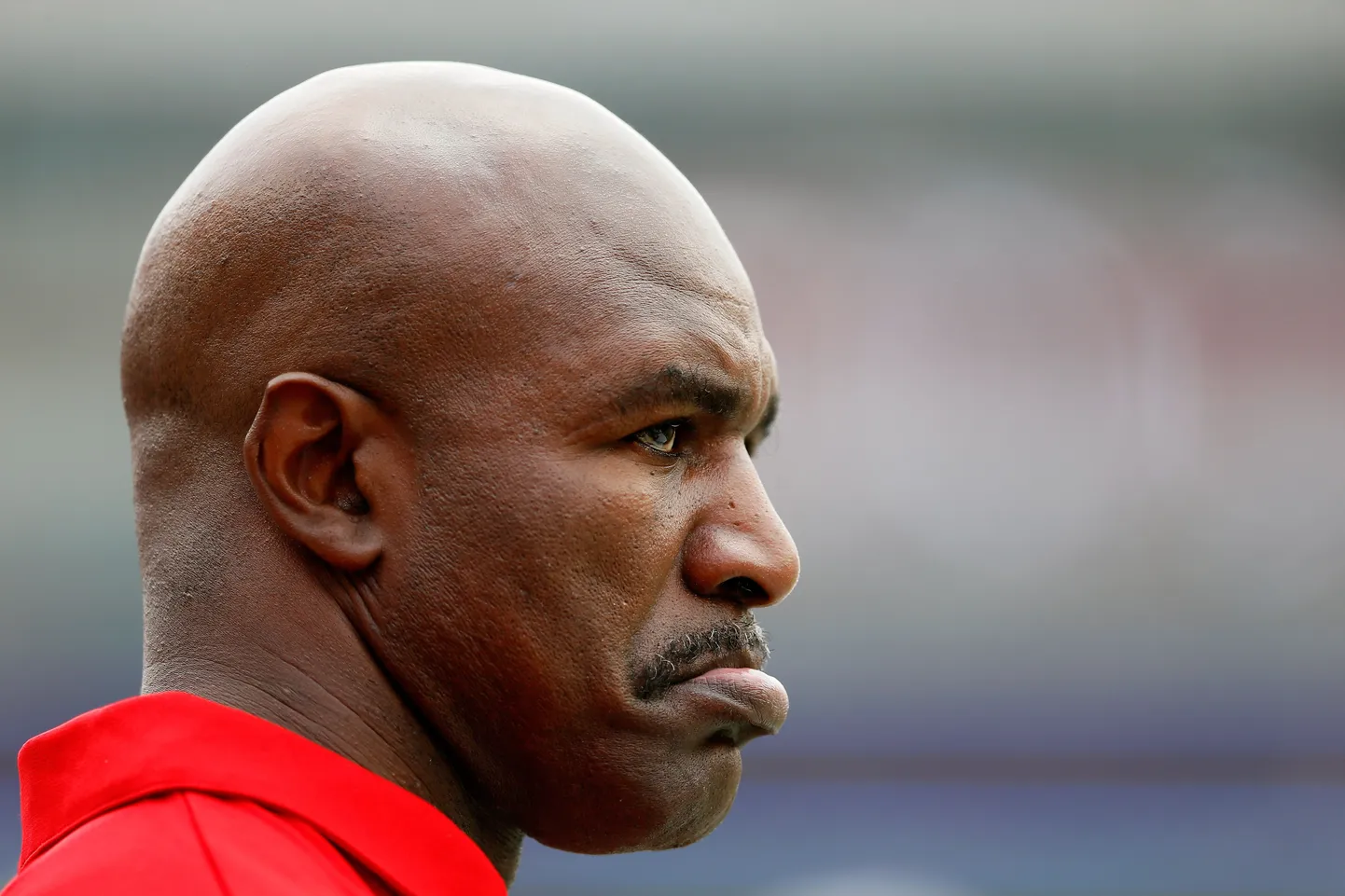 Evander Holyfield tahab edasi poksida.