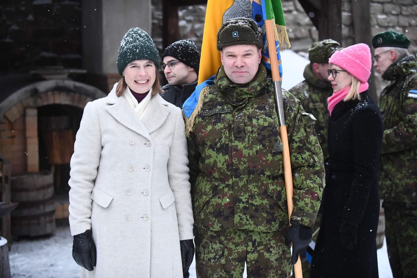 В этом году утром на церемонии поднятия эстонского флага в Нарвском замке в день рождения Эстонии, 24 февраля, Александр Моисеенко был запечатлен на снимке вместе с президентом Керсти Кальюлайд.