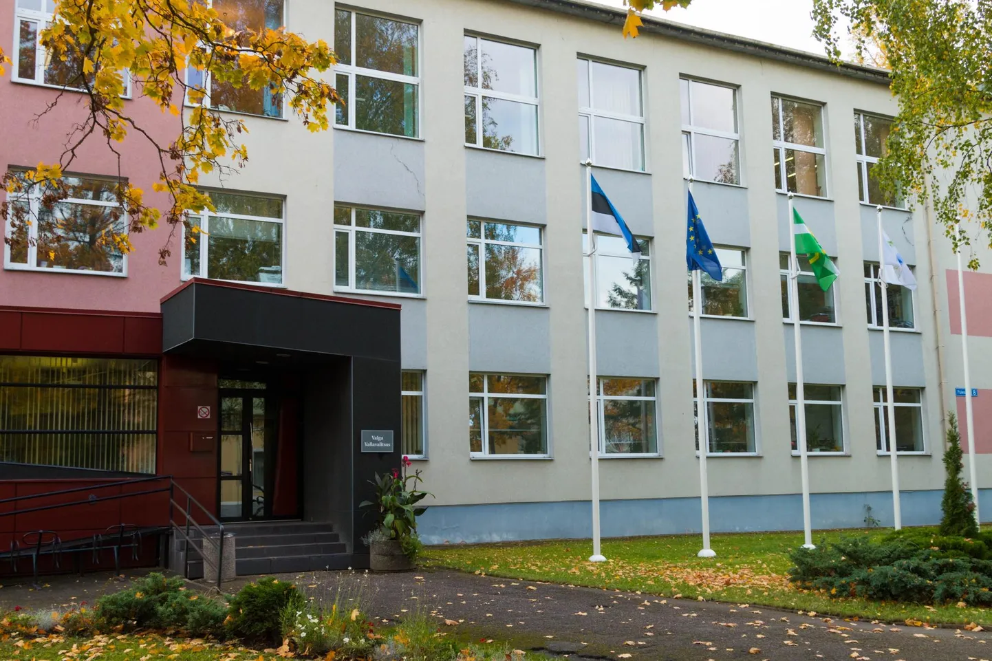 Valga vallavalitsuse hoone remondil on kolm peamist eesmärki: vähendada ülalpidamiskulusid, lahendada ruumikitsikus ja uuendada amortiseerunud tehnosüsteemid.