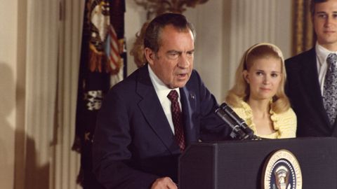 TÄNA AJALOOS ⟩ Richard Nixonist sai ainus ameti maha pannud USA president