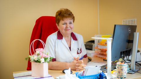 Pool sajandit Kuressaare haiglas töötanud Anne Sibul: "Ämmaemanda tööd ei kaalu miski üle"