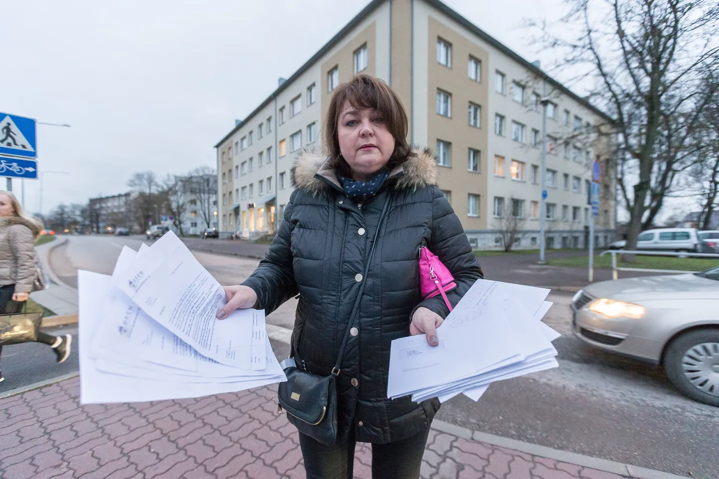 Председатель квартирного товарищества Тонди, 44 Надежда Горяйнова уже не в первый раз вынуждена собирать у жильцов своего дома письма из BREM’а и решать с фирмой вопрос спорных долгов, срок востребования которых давно прошел.