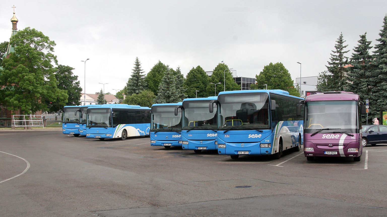 Через полтора года "облачные" автобусы исчезнут с улиц, но новые автобусы тоже будут голубого цвета.