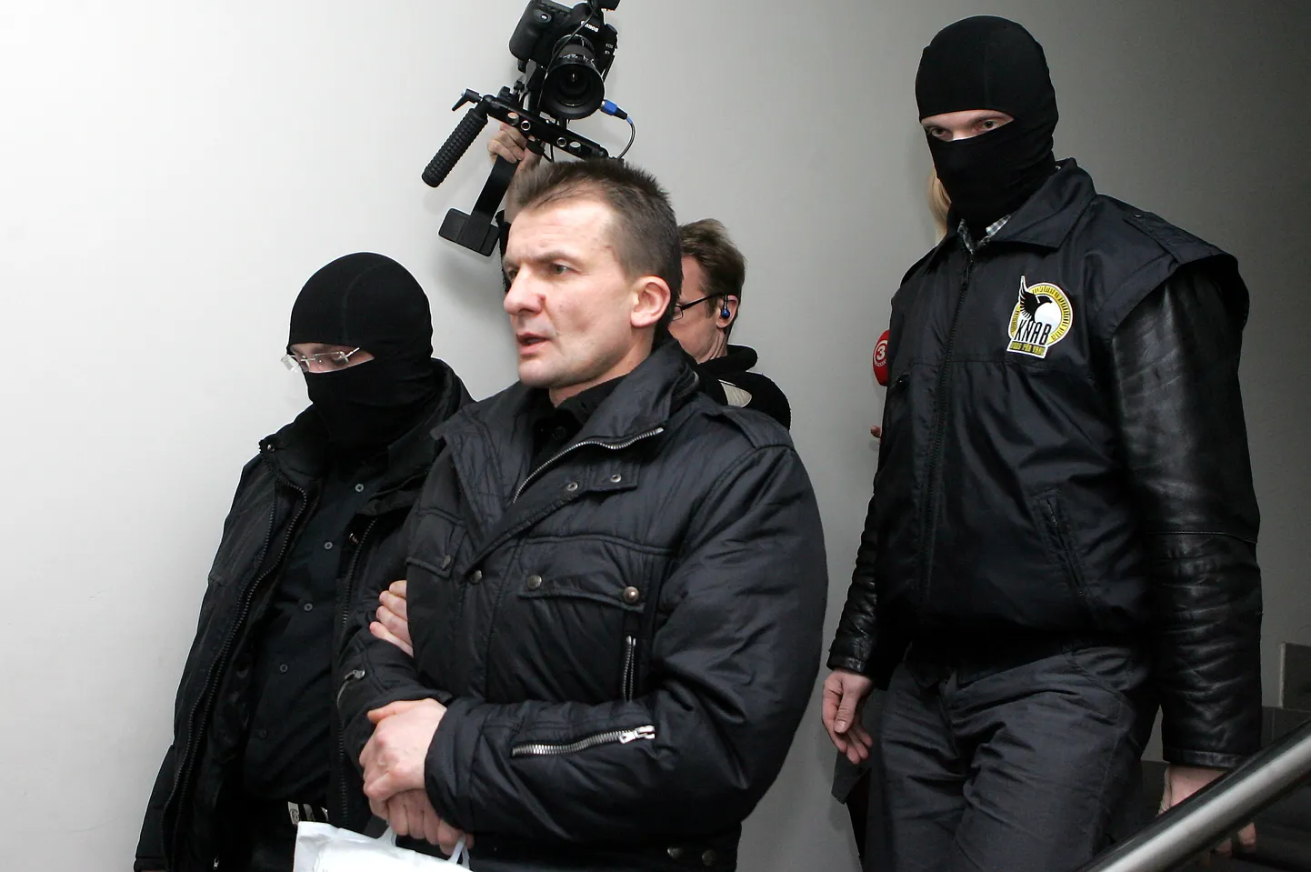 Владимира Вашкевича конвоируют в суд