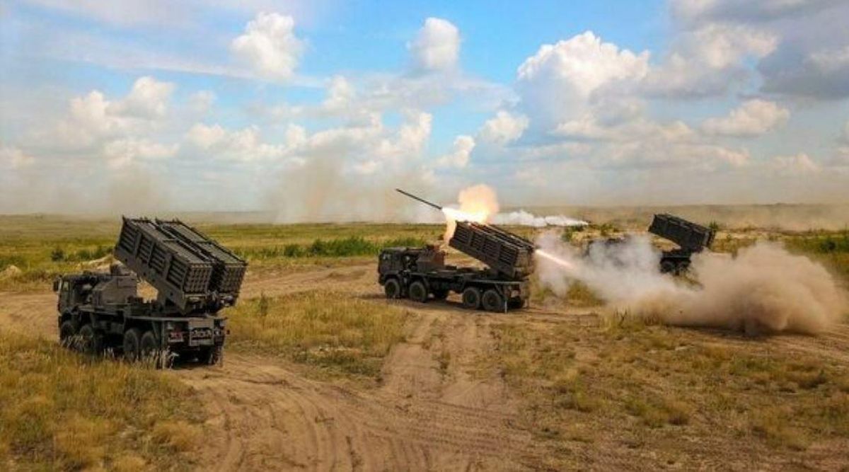 Vene kaugmineerimissüsteem Zemledelije suudab nii jalaväe kui ka soomusväe vastaseid miine tulistada kuni 15 kilomeetri kaugusele. Süsteem tegi debüüdi Ukraina sõjas.