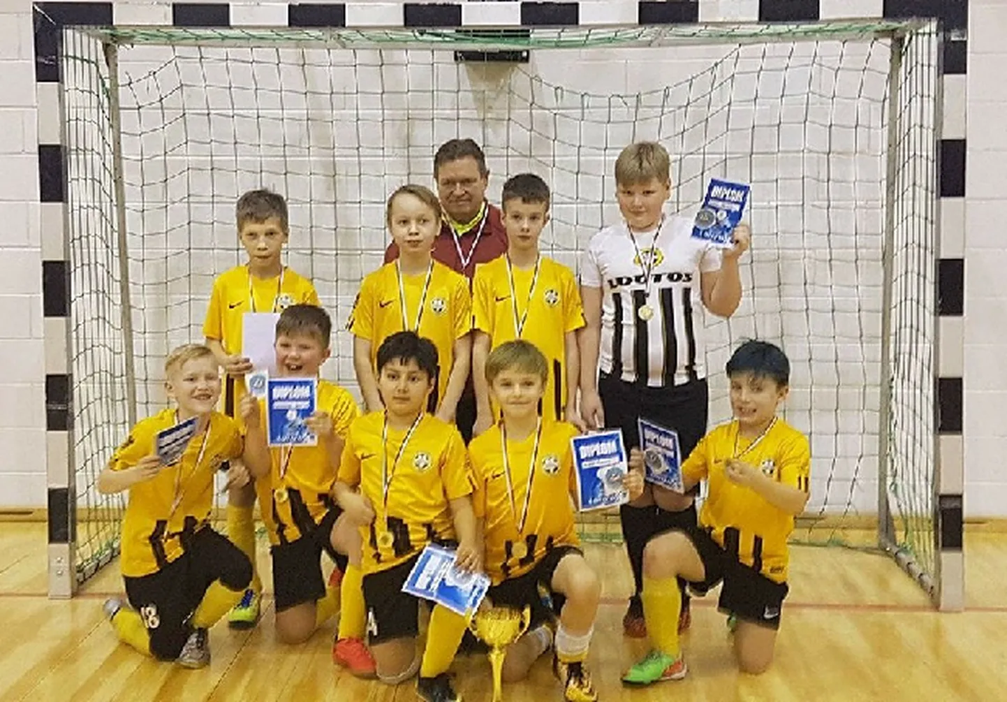 FC Lootos noored jätsid koju nii mõnegi auhinna.