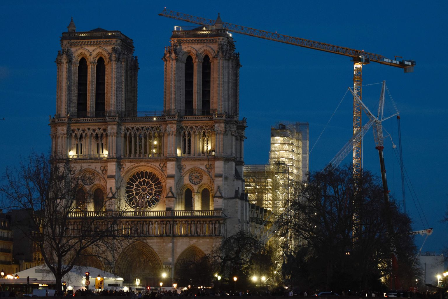 2019. aprillis põlenud Pariisi Jumalaema kirkus kestab praegu taastamine. Kiriku torn ehitatakse üles endisel kujul.