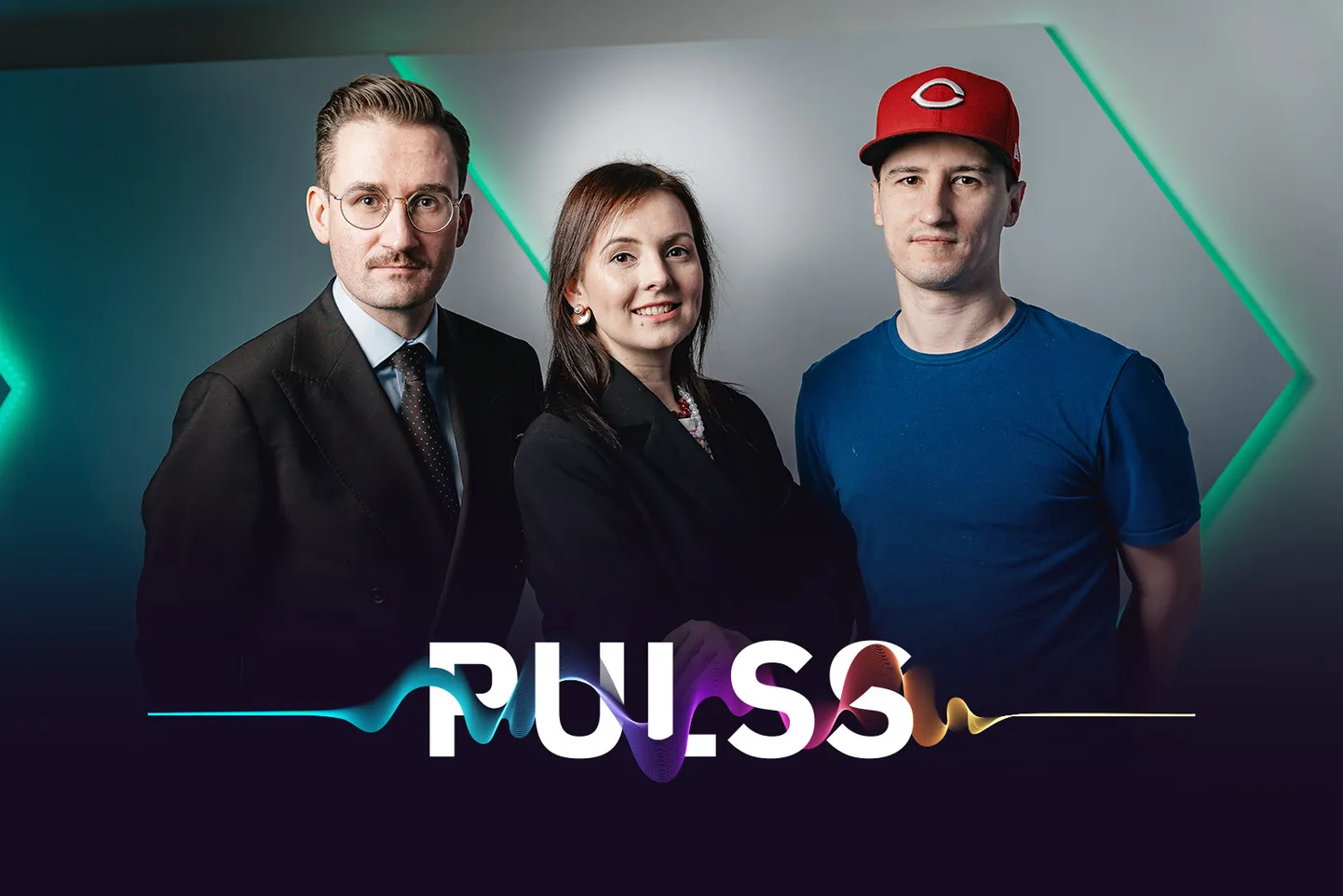 Valsts kancelejas Stratēģiskās komunikācijas un koordinācijas departamenta vadītāja vietnieks Rihards Bambals, TVNET žurnāliste Vita Daukste-Goba, tehnoloģiju eksperts, programmatūras inženieris, krāpnieku mednieks, digitālā satura veidotājs Elviss Strazdiņš.