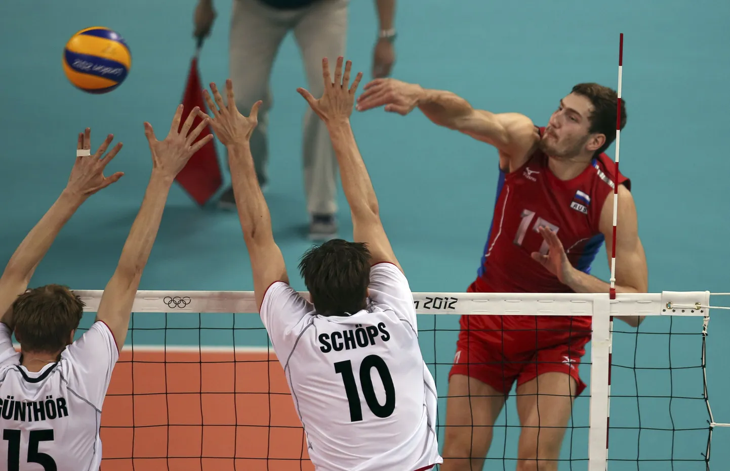 Maksim Mihhailov löögil.