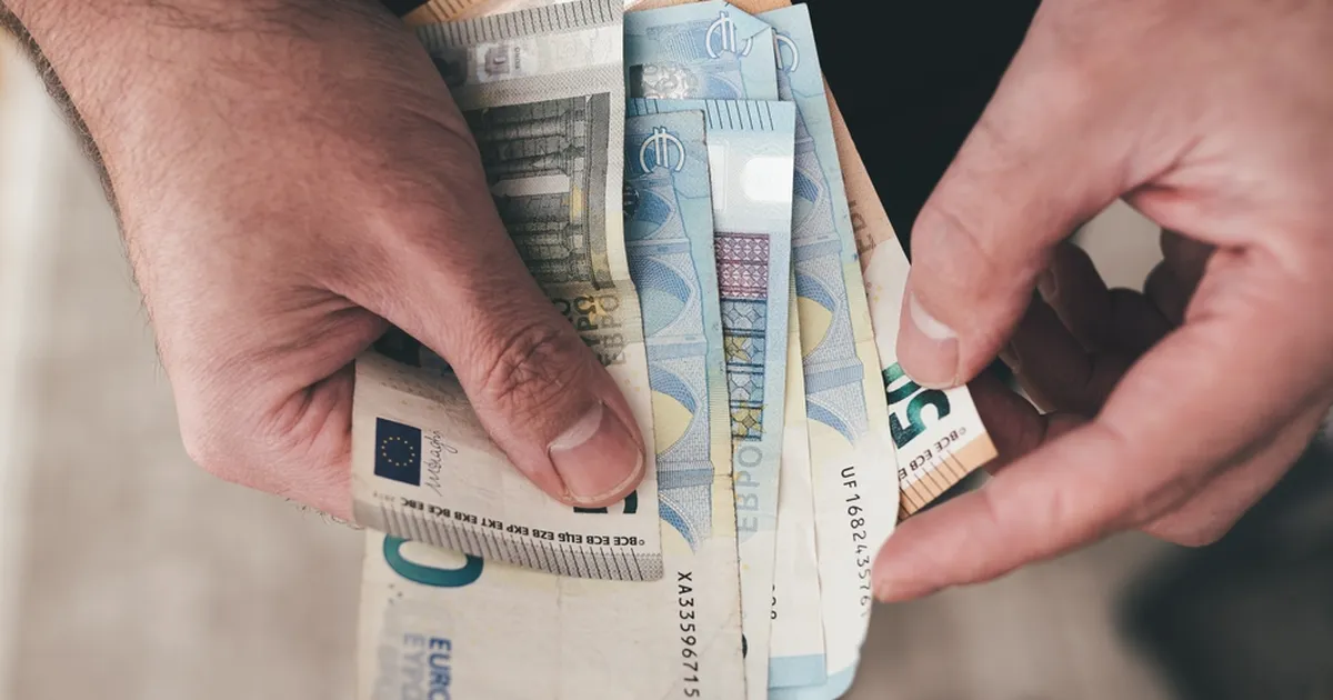 Marea diferență ⟩ Aflați cât plătesc vecinii noștri din sud pentru un împrumut pentru locuință