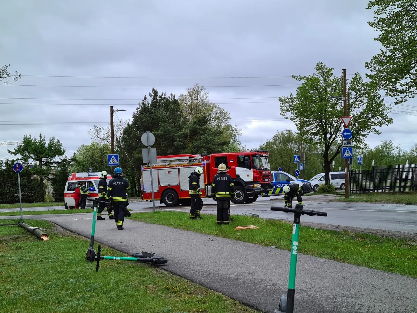 Täna hommikul toimunud liiklusõnnetuses inimesed kannatada ei saanud.