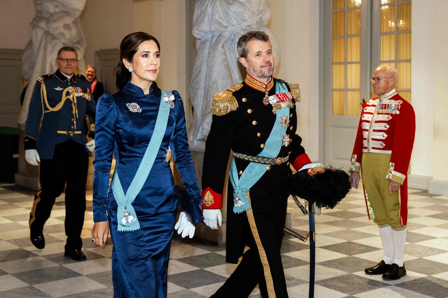 Taani kroonprints Frederik ja kroonprintsess Mary 3. jaanuaril 2024 Kopenhaagenis Christiansborgi palees diplomaatilisele korpusele korraldatud uusaastavastuvõtul.