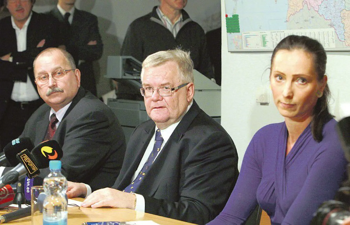 22 декабря Центристская партия объявила о создании «комиссии правды», которая должна была разобраться со скандалом вокруг Эдгара Сависаара. В комиссию вошли Калле Кландорф (слева) как председатель комиссии и Эвелин Сепп (справа).
