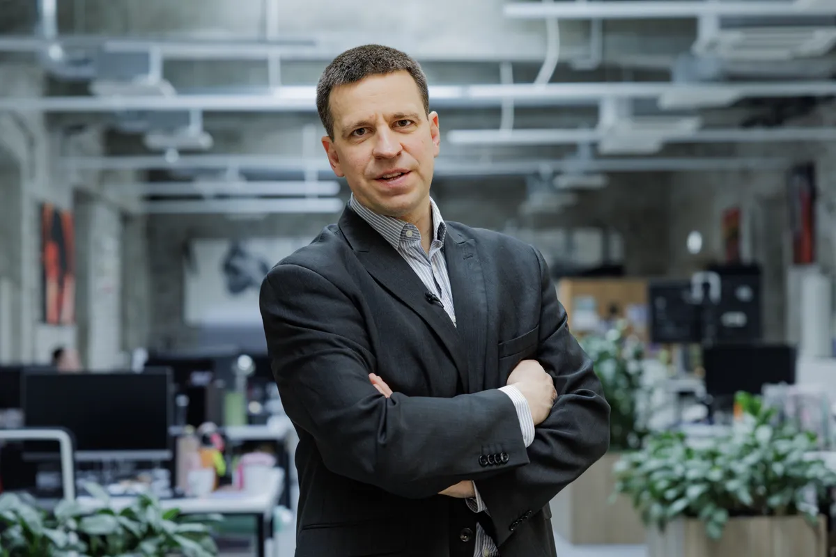 24.03.2025, Tallinn. Euroopa Parlamendi saadik Jüri Ratas Elu24 podcast'i stuudios.