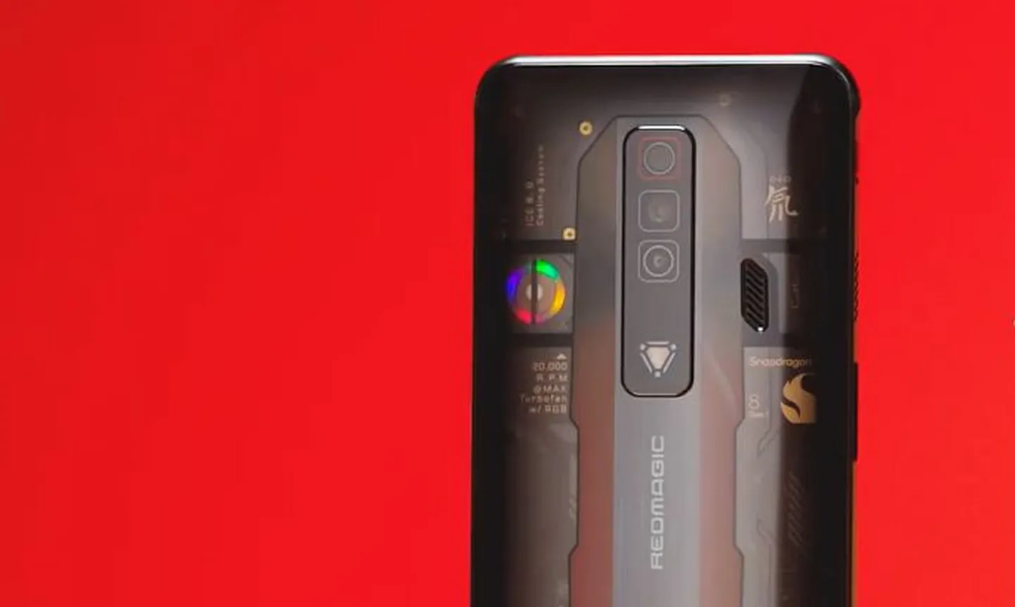 Uus rekordiomanik: mänguritelefon Redmagic 7. Telefoni esitletakse Hiinas 17. veebruaril.