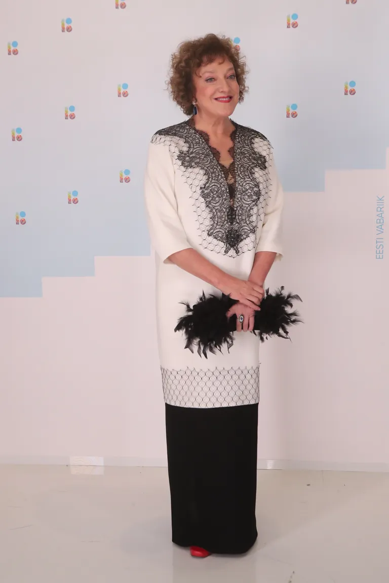 Maire Aunaste.