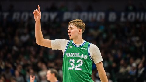 Flegs kļūst par jaunāko NBA spēlētāju, kurš guvis spēlē vismaz 50 punktus