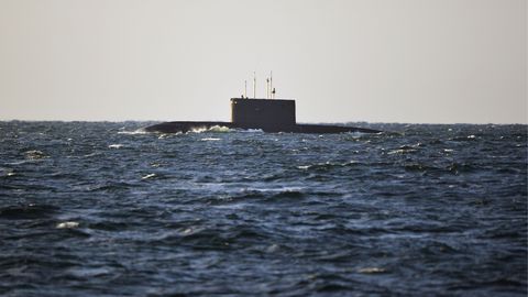 В Балтийском море замечены два российских военных корабля и подлодка