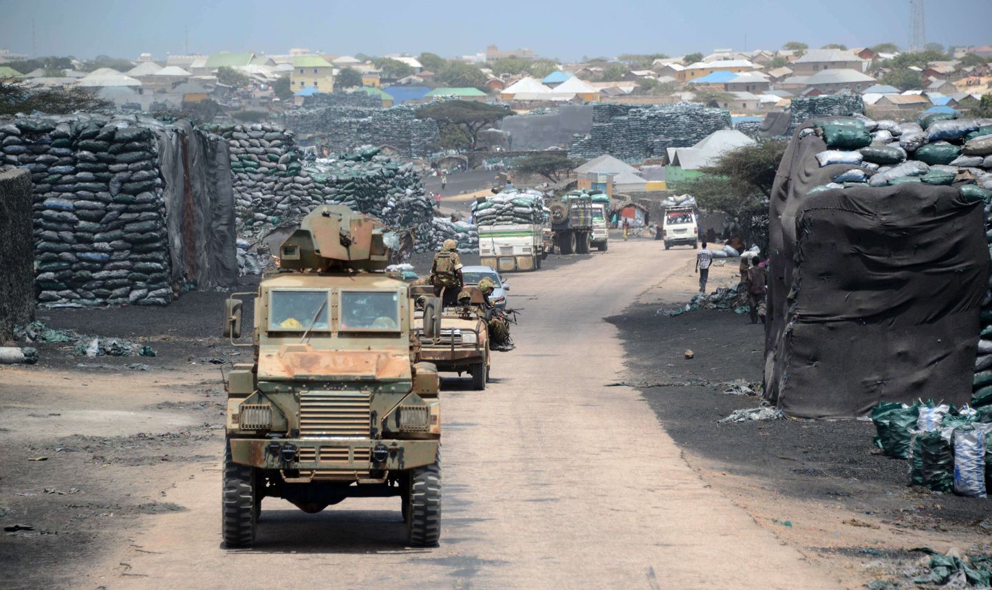 Sõjaväepatrull Kismayo lähedal teel.