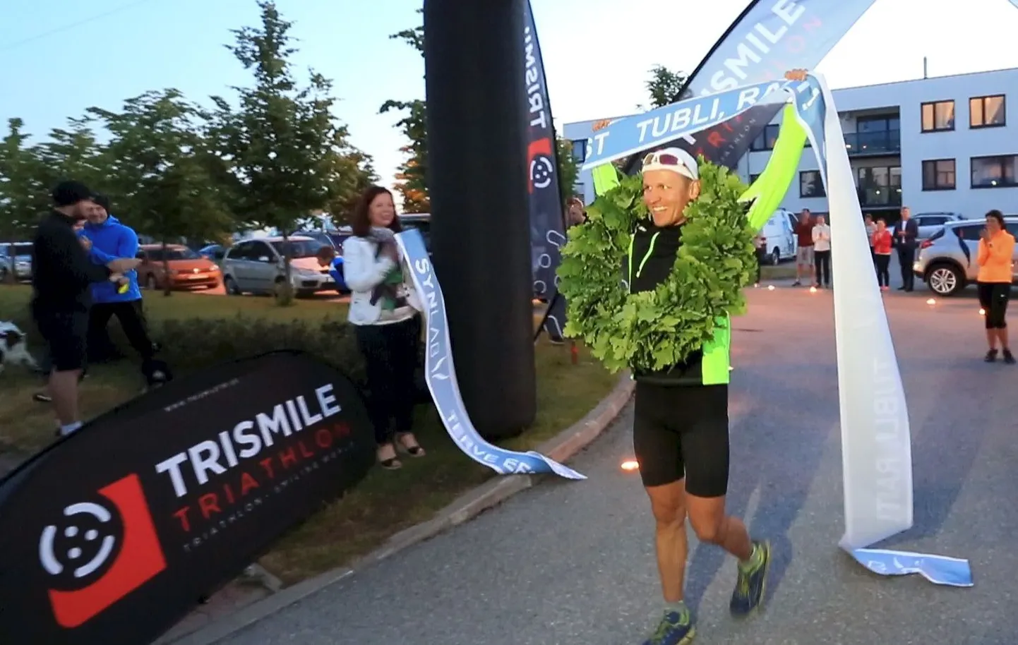 Rait Ratasepp juunis pärast viiekordset ultratriatloni läbimist.