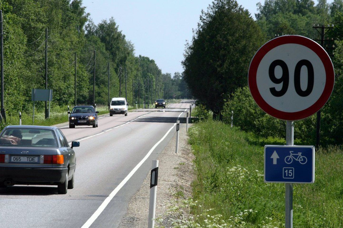 Talveperioodil tohib Eesti teedel sõita maksimaalselt 90 km/h.