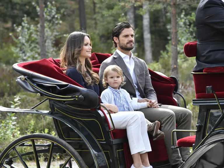 Rootsi prints Carl Philip, printsess Sofia ja nende poeg, prints Alexander