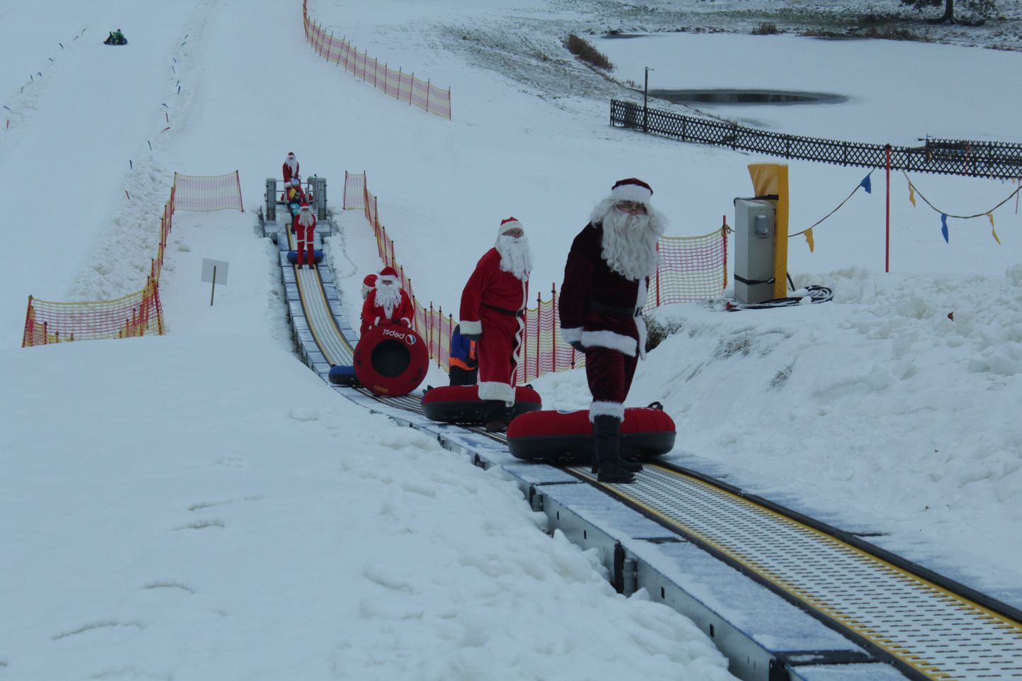 Talvepealinn Otepää avamispidustused turu ja jõuluvanadega