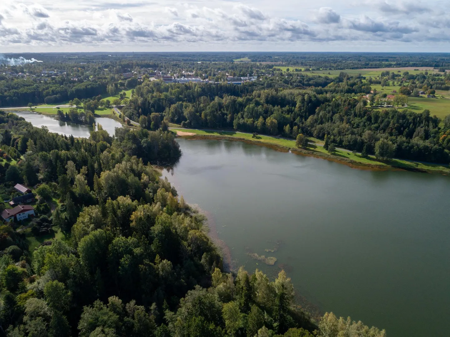 Karksi kihelkonnapäevade kavva kuulub kontsert järvesaarel.
