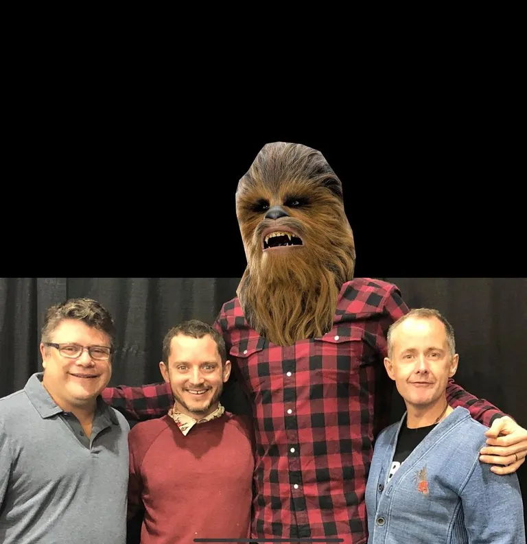 Joonas Suotamo koos Sean Astini, Elijah Woodi ja Billy Boydiga
