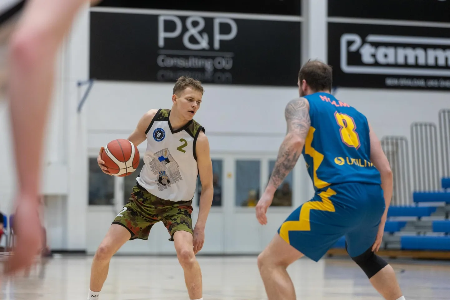 Ralf Sats (palliga) saab taas võimaluse mängida meistriliigas.
