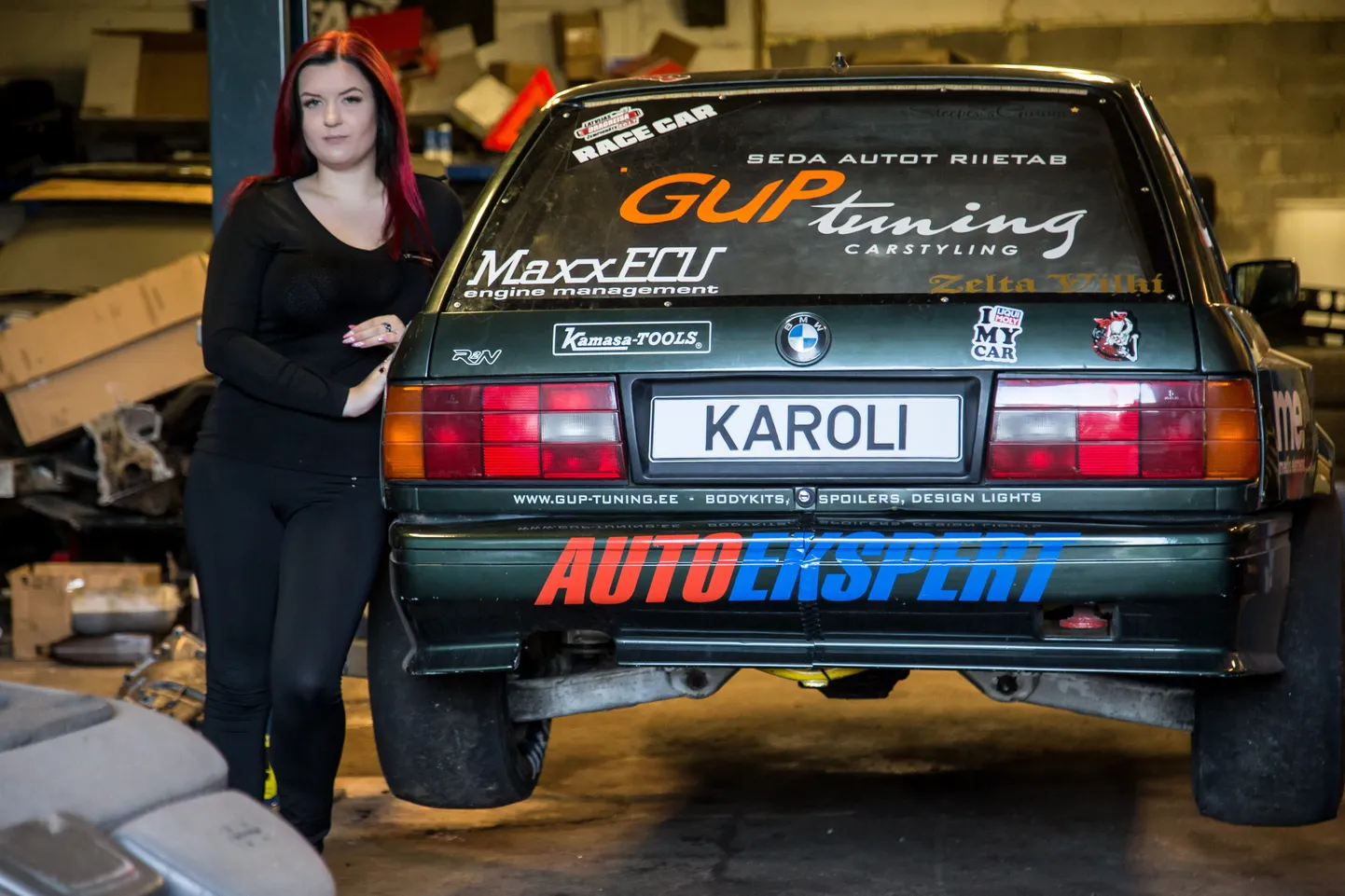 Kiirendusvõistleja Karoli Simisker oma võimsamaks tuunitud BMW E30-ga.